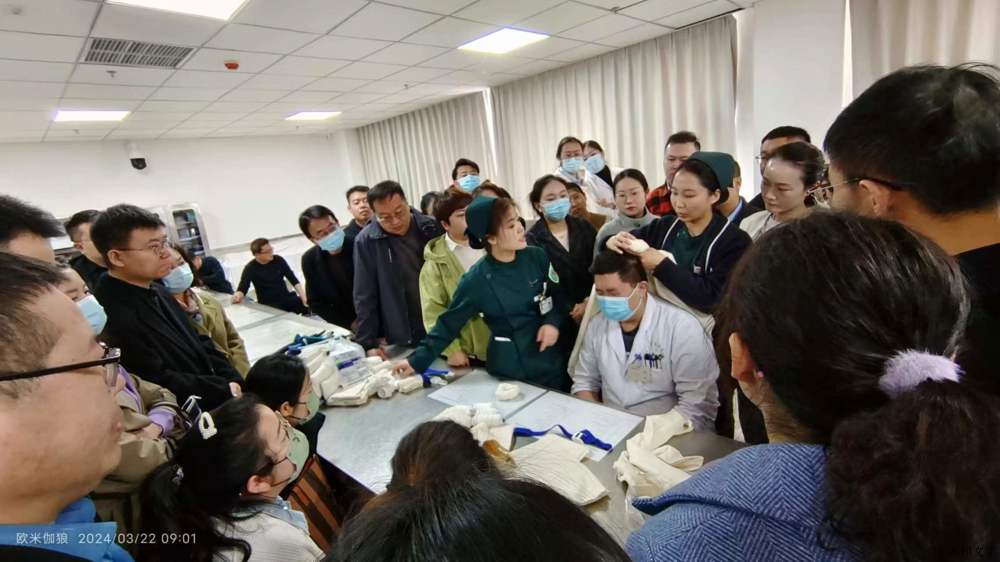 7773fe971cc64032bc3cecda5f76732a.jpg 7773fe971cc64032bc3cecda5f76732a.jpg