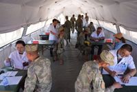 义诊进驻地，让官兵有所“医”靠！